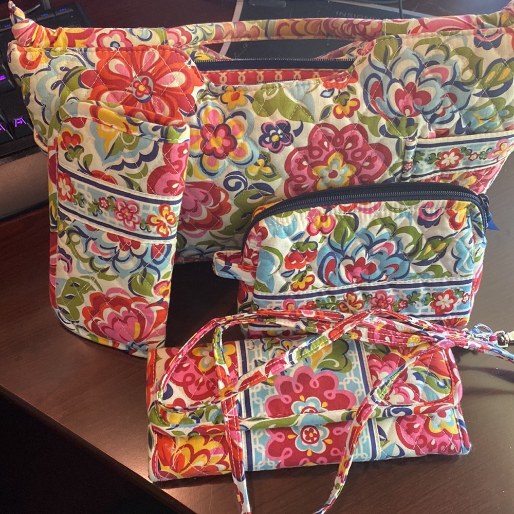 Vera Bradley set,purse, wallet with removable strap, glass case and cosmetic bag